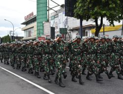 Prajurit Taruna Tingkat I Akademi Militer Kirab, Membuat Haru Warga Kota Magelang