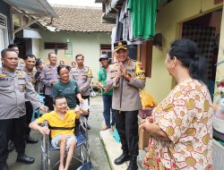 Kapolresta Magelang Beri Bantuan Kursi Roda Kepada Warga Disabilitas