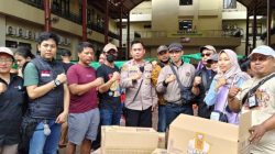 Didampingin Kapolsek, FWJ Indonesia Salurkan Bantuan Sosial Paska Kebakaran Kemayoran