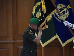 Sertijab Tradisi Warga Akademi Militer