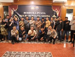 Polresta Magelang Bersama Awak Media Gelar Giat Bagi Takjil Dan Buka Puasa