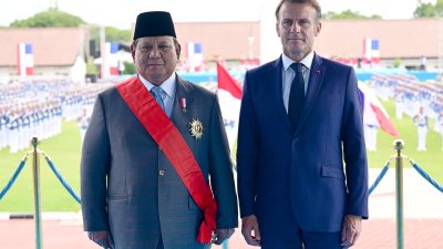 “Légion d’Honneur” Diterima Presiden RI dari Presiden Perancis di Akademi Militer Magelang