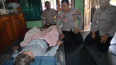 Sambut HUT Bhayangkara ke-79, Polresta Magelang Anjangsana Kunjungi Personel Sakit dan Purnawirawan