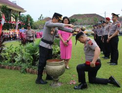 Polresta Magelang Gelar Upacara Kenaikan Pangkat 72 Anggota