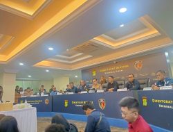 Konferensi Pers Kematian Diplomat Kementerian Luar Negeri Arya Danu Pangayunan