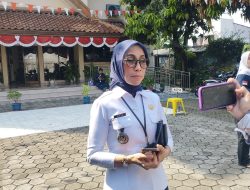 Lurah Cipinang Bersama Slog Polri Gelar Pangan Murah untuk Warga Cipinang