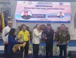 Dialog Kebangsaan di STT IKAT: Arya Wedakarna Ajak Merawat Nalar Sehat Bangsa Demi Peradaban Damai