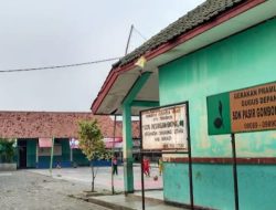 Atap SDN Pasir Gombong 01 yang Roboh Masih Dibiarkan, Ketua Komite Yogi Iskandar Pertanyakan Tindak Lanjut Pemerintah