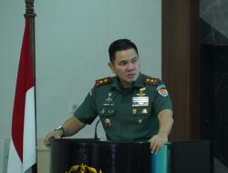 Mayjend TNI Rano Tilaar Beri Pengarahan Bintal Terpadu  Bahas Dampak Smartphone, Judol, dan Pinjol