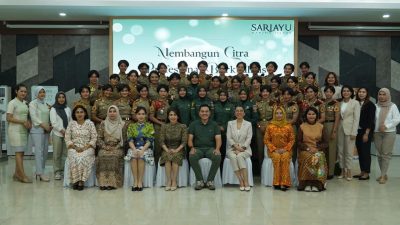 Mayjend Rano Tilaar Hadiri Acara Profesional Make Up Taruni Akmil