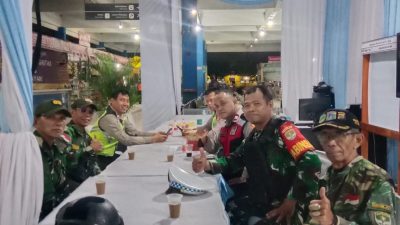 Jelang Pergantian Tahun Polsek Pasar Rebo dan Koramil 03/Pasar Rebo Patroli di Malam Hari