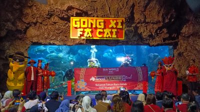 Lebih Dari 30 Ribu Pengunjung Penuhi Ancol Saat Imlek