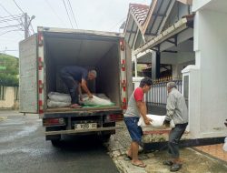 100 Paket Sembako Diterima PEWARNA Indonesia dari Syekh Panji Gumilang Pimpinan Mahad Al-Zaytun