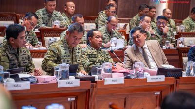 Jenderal TNI Agus Subiyanto Hadiri Raker Bersama Komisi I DPR RI Bahas Dinamika Geopolitik dan Misi Perdamaian Dunia