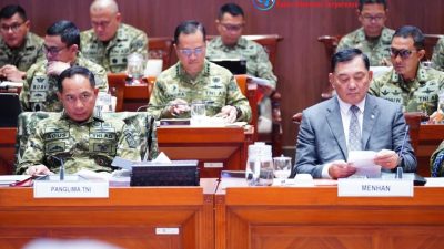 Jenderal TNI Agus Subiyanto dan Menhan RI Hadiri Raker Bersama Komisi I DPR RI