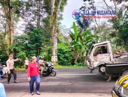 Diduga Berawal dari Kerusakan Mesin,Mobil Terbakar di Jalan Magelang-Kopeng