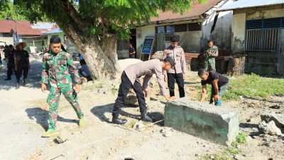 Di Hari Pertama Pekerjaan Fisik TMMD ke-129 Kodim 1505/Tidore, TNI Bersama Masyarakat Kompak Bangun Desa
