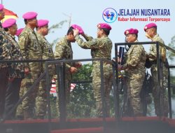 Warga Kehormatan dan Brevet Korps Marinir Diberikan Kepada Wakil Panglima TNI dan Sejumlah Pejabat Negara