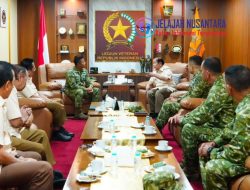 Kas Kohanudnas Anjangsana kepada Jenderal (HOR) H.B.L. Mantiri, Jelang HUT Ke-81 TNI