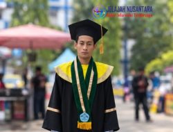 Jurnalis Jelajanusantara.co.id Muhamad Dharma Jusuf Bhatoen, Wisudawan Raih Nilai 3.78