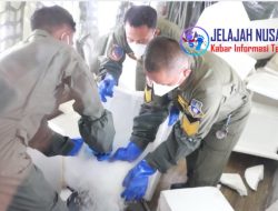 TNI Semai 9,2 Ton Garam dan 1,6 Ton Dry Ice di Kalimantan